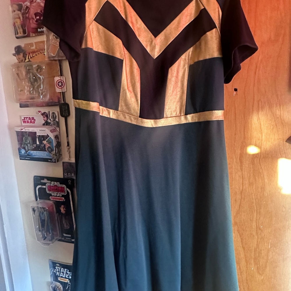 Her Universe Gold and Green A-line Knee-length Casual Dress